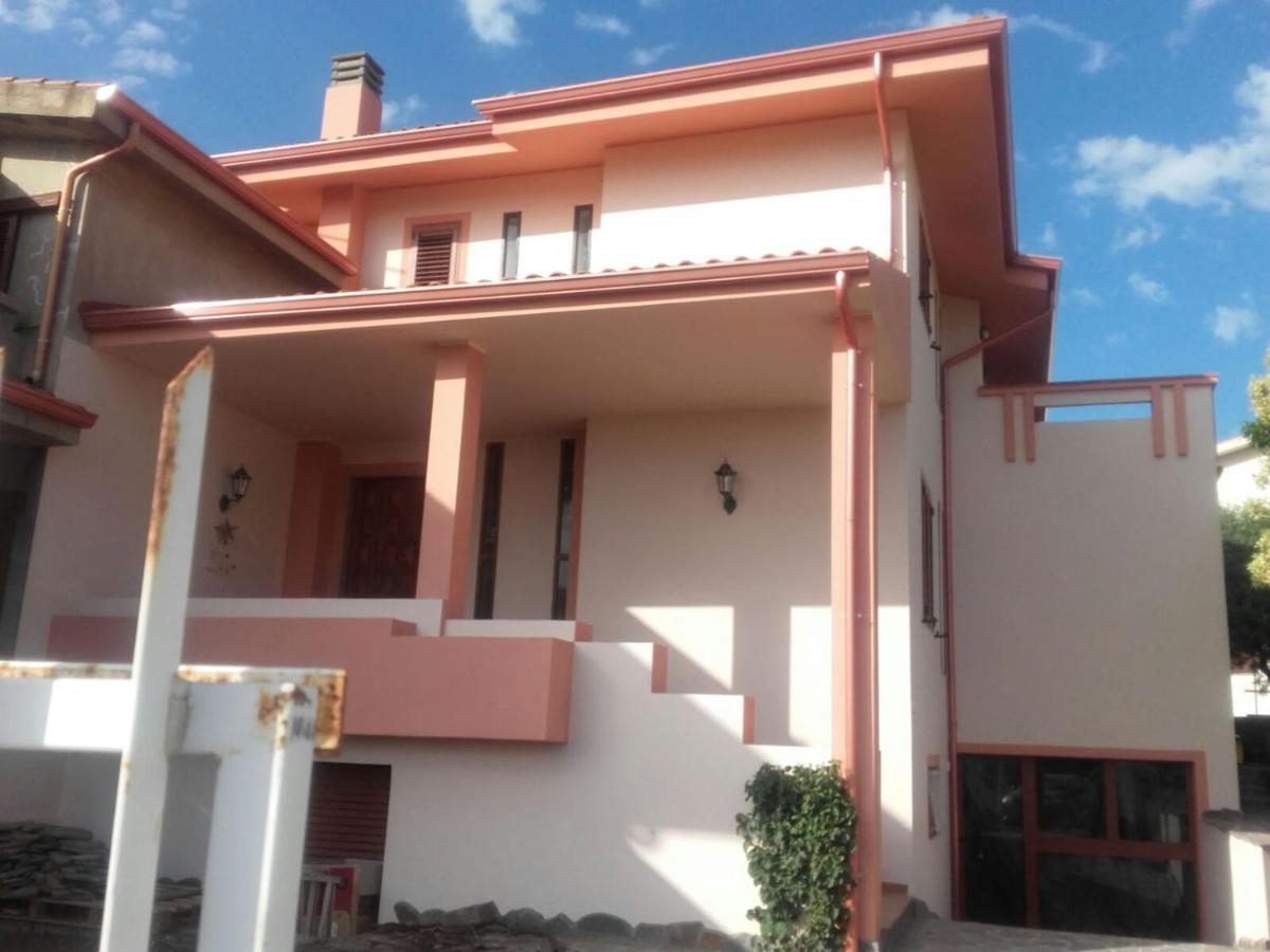 Asherat B&B Carbonia Exterior foto